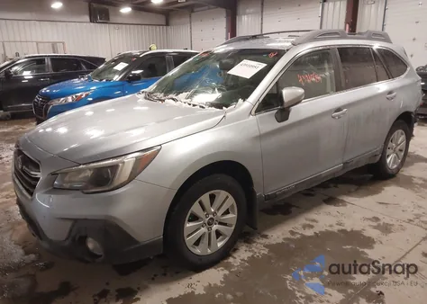 2019 Subaru Outback 2.5I Premium из США, поврежденный, VIN 4S4BSAFC2K3357980